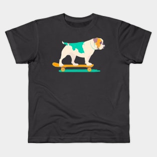 Skateboarding bulldog Kids T-Shirt